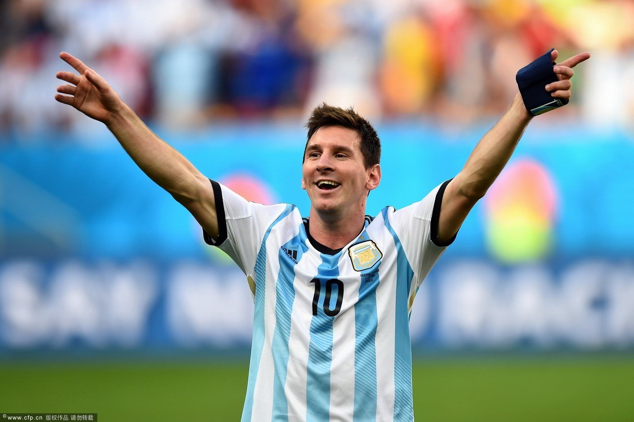 极目锐评丨楼盘开盘遭哄抢保安喷洒辣椒水，开发商别用“私自”掩盖责任